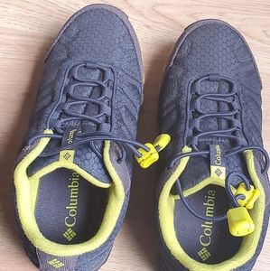Columbia Youth Hiking Shoes Size 3